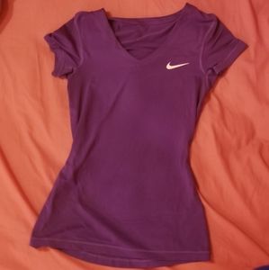 Nike top